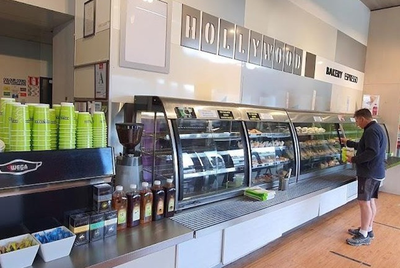 Hollywood Bakery